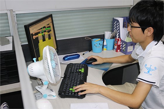 藍(lán)牙耳機(jī)模具廠&mdash;&mdash;耳機(jī)模具設(shè)計(jì)你了解這個(gè)嗎？