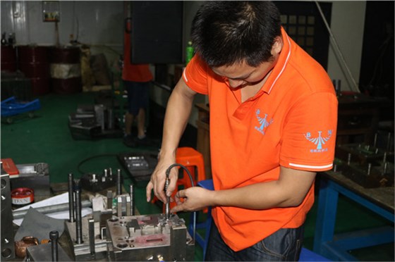 博騰納塑膠模具廠&mdash;&mdash;精工細作只為追求模具品質(zhì)