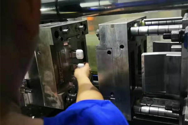 深圳塑膠模具廠&mdash;&mdash;專注高品質(zhì)私模定制的廠家，博騰納