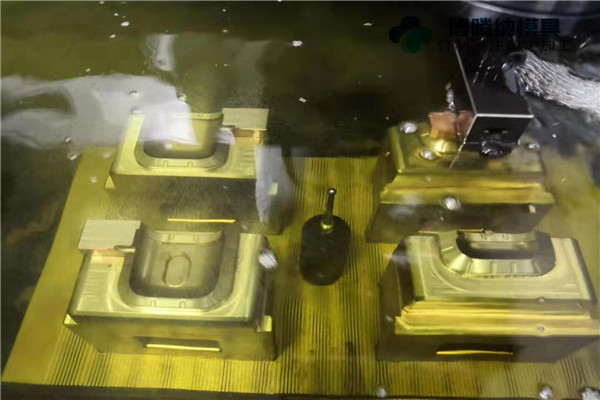 博騰納藍牙耳機模具廠，12道QC質檢工序品質有保障